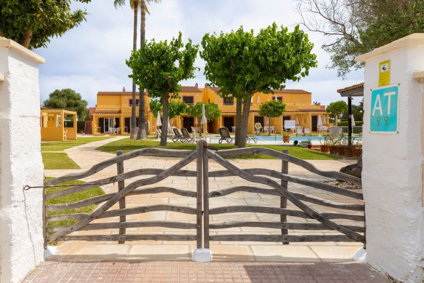 Servicios · Ses Anneres · Menorca